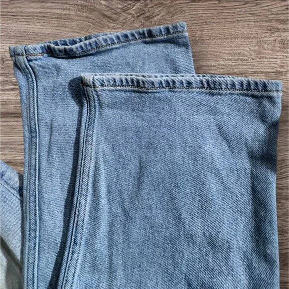 Hollister Ultra High Rise Dad Jean Baggy Size 0R 24/31 - Picture 6 of 7